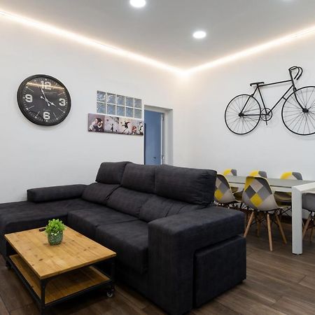 Vip Cervantes, By Monaro***** Madrid Bagian luar foto