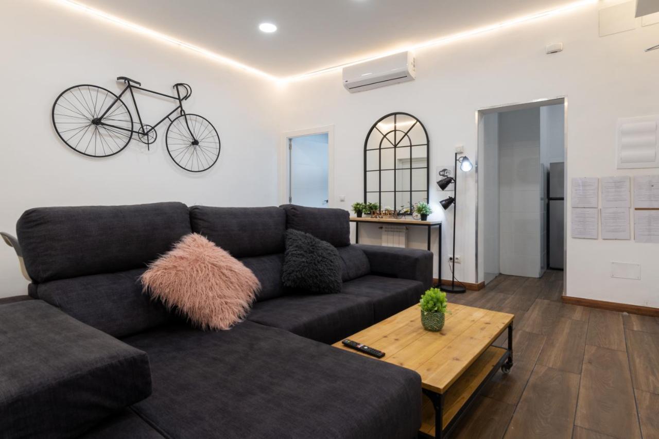 Vip Cervantes, By Monaro***** Madrid Bagian luar foto