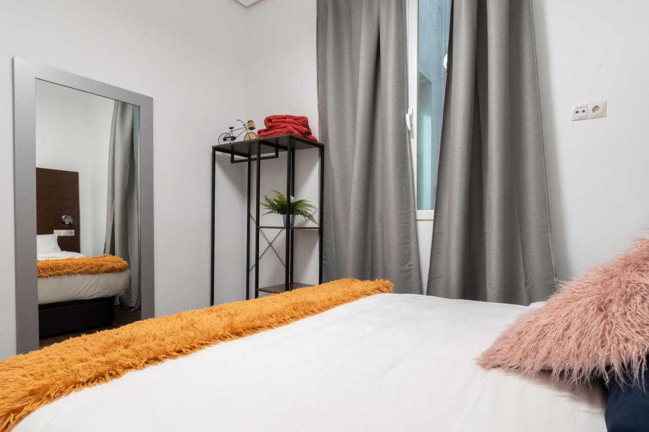 Vip Cervantes, By Monaro***** Madrid Bagian luar foto