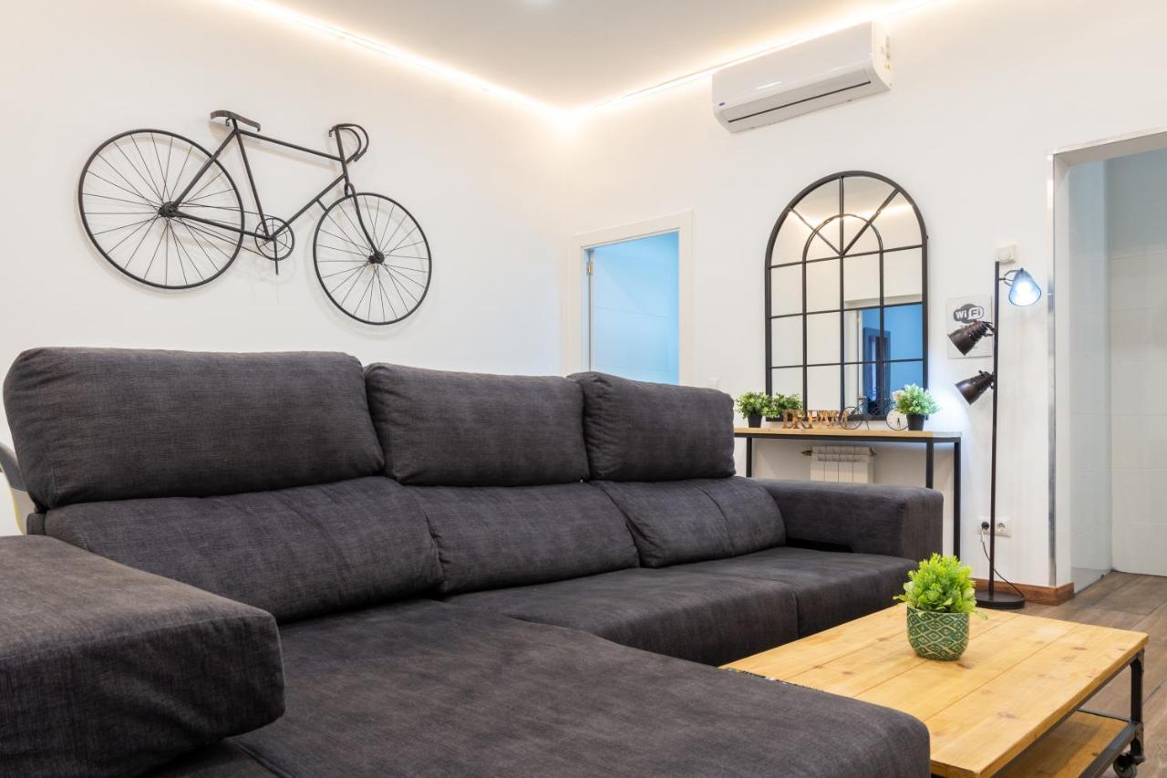 Vip Cervantes, By Monaro***** Madrid Bagian luar foto