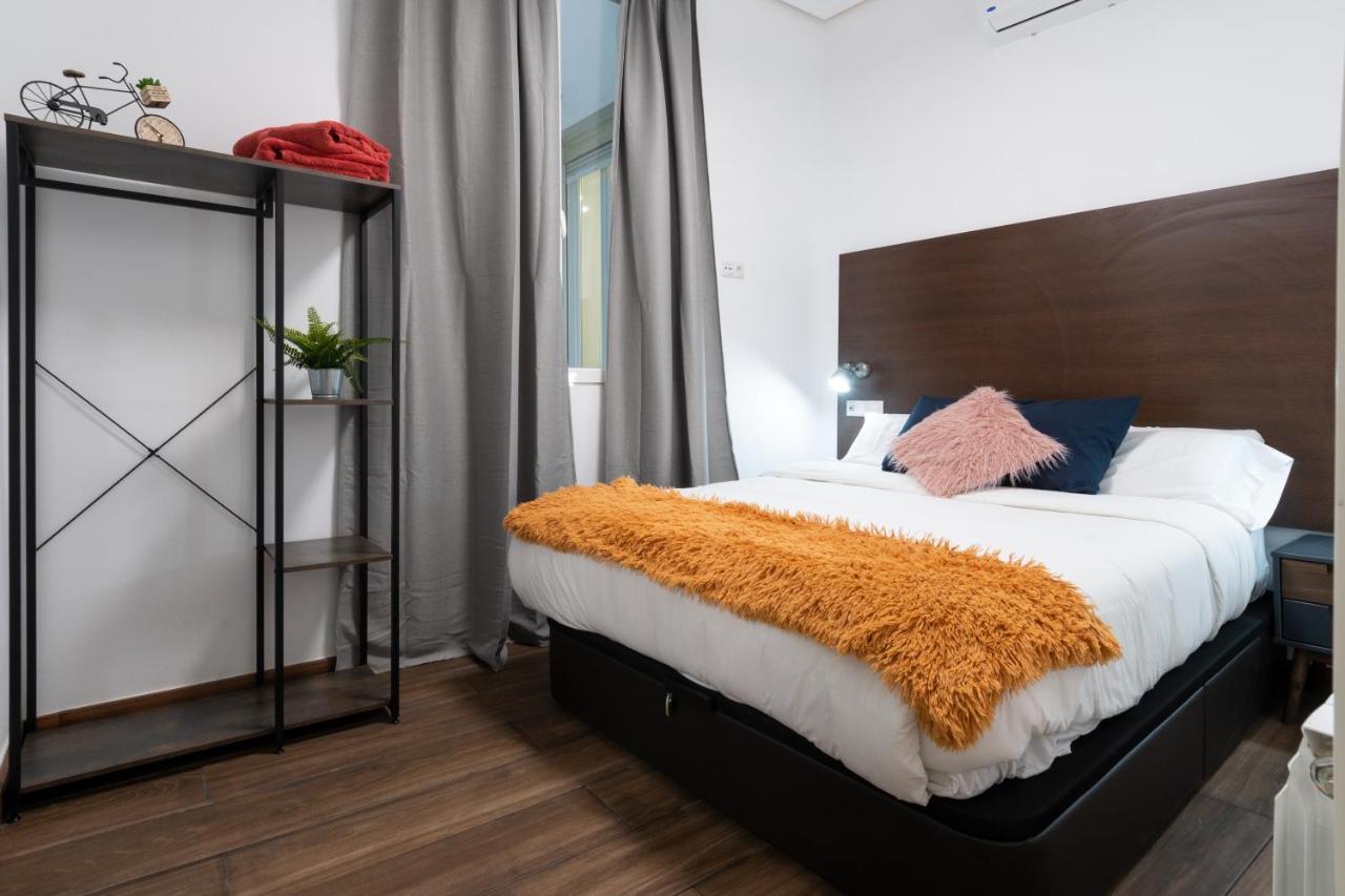 Vip Cervantes, By Monaro***** Madrid Bagian luar foto