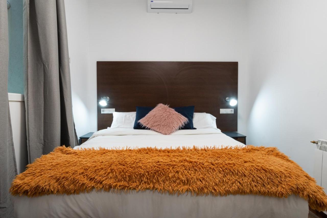 Vip Cervantes, By Monaro***** Madrid Bagian luar foto