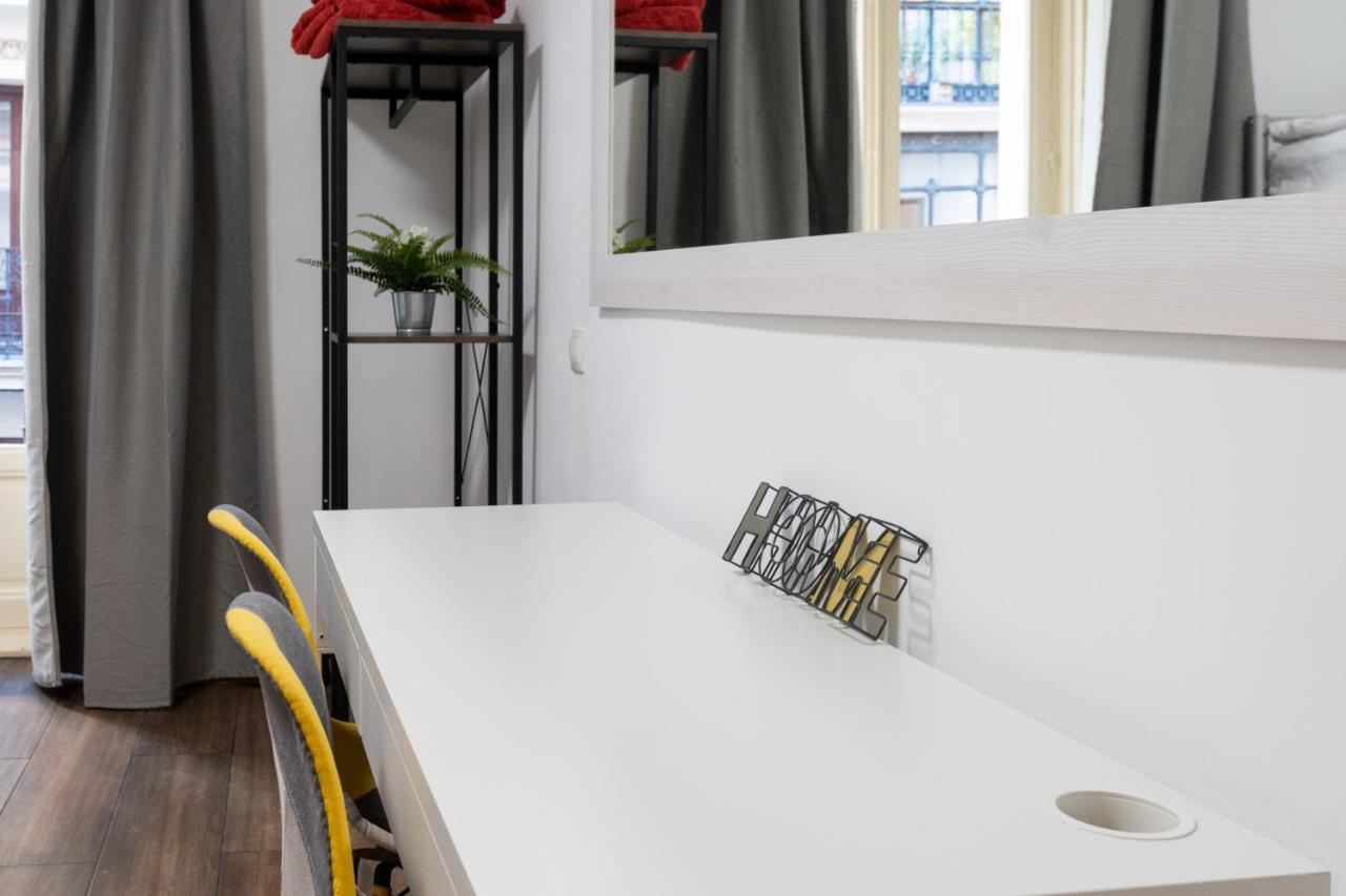 Vip Cervantes, By Monaro***** Madrid Bagian luar foto