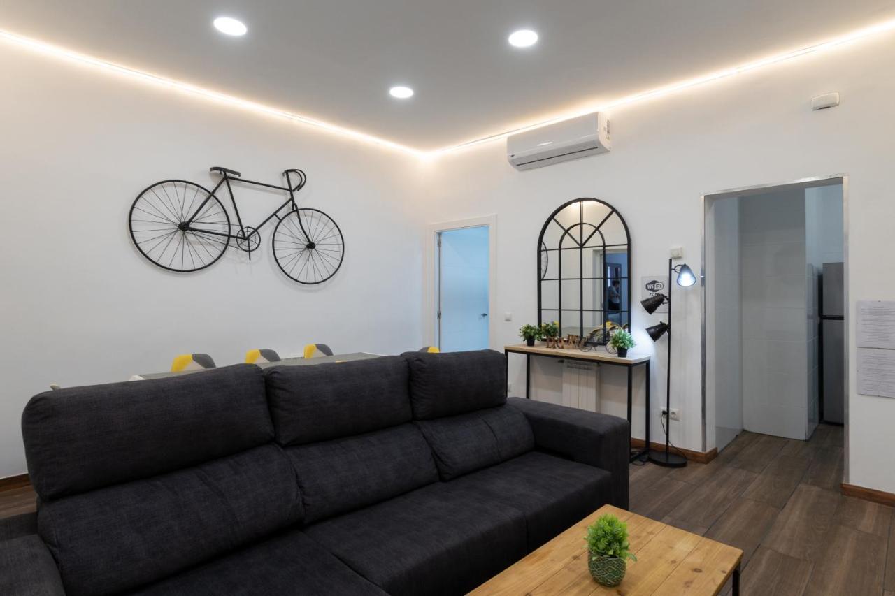 Vip Cervantes, By Monaro***** Madrid Bagian luar foto