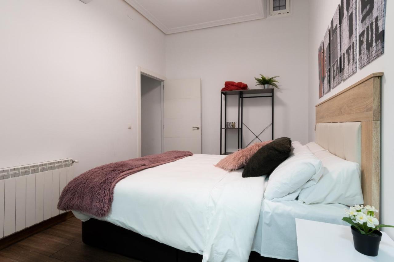 Vip Cervantes, By Monaro***** Madrid Bagian luar foto