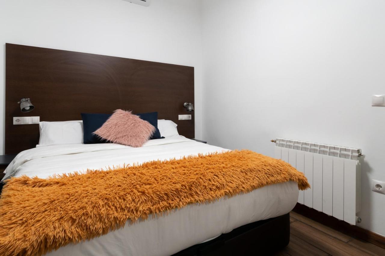 Vip Cervantes, By Monaro***** Madrid Bagian luar foto