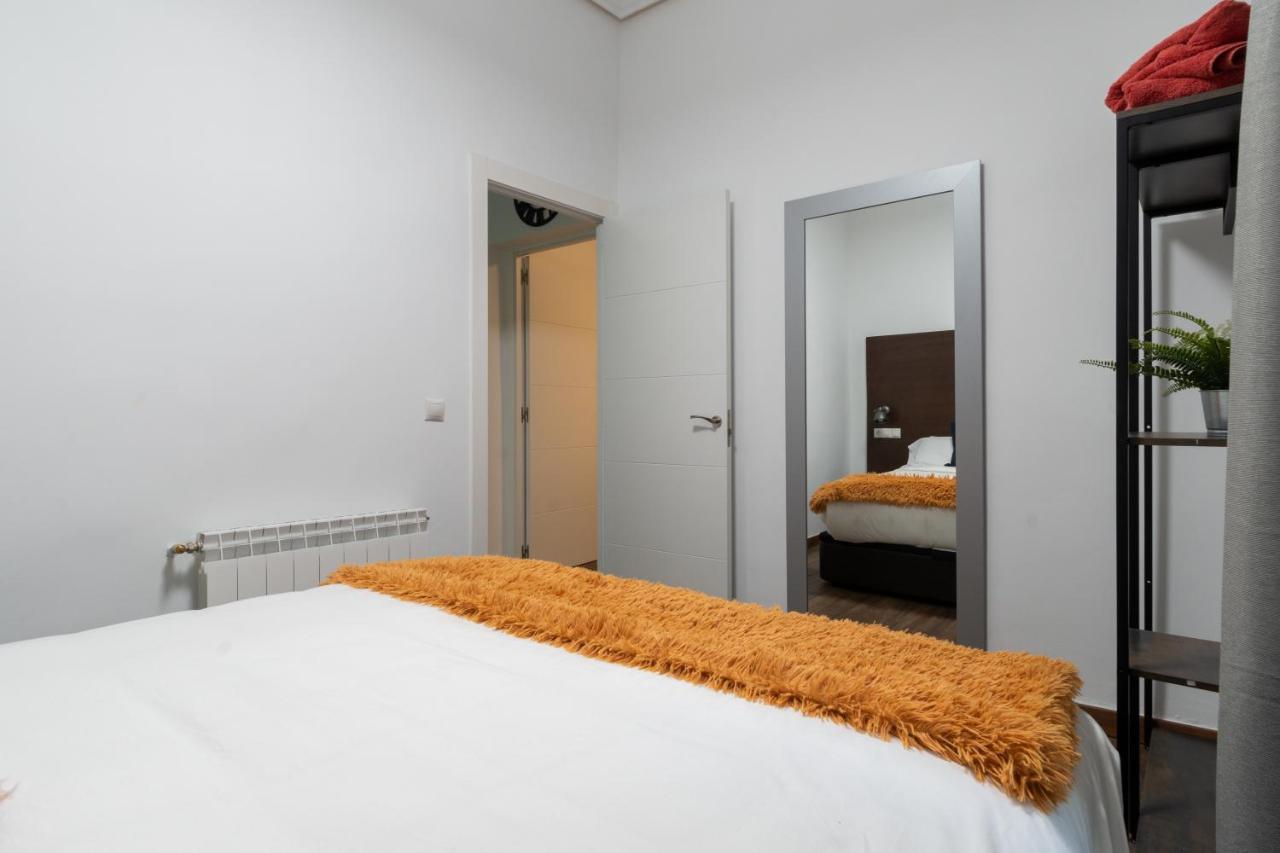 Vip Cervantes, By Monaro***** Madrid Bagian luar foto