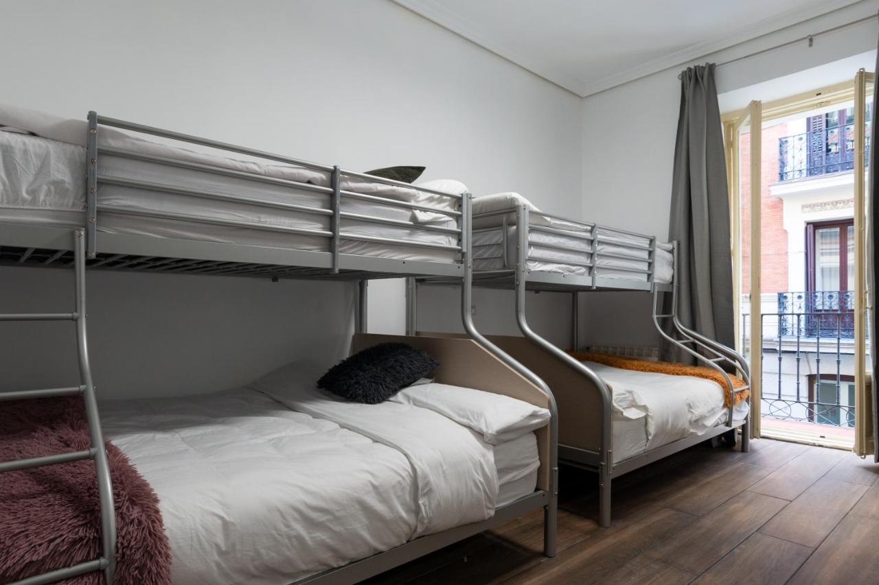 Vip Cervantes, By Monaro***** Madrid Bagian luar foto