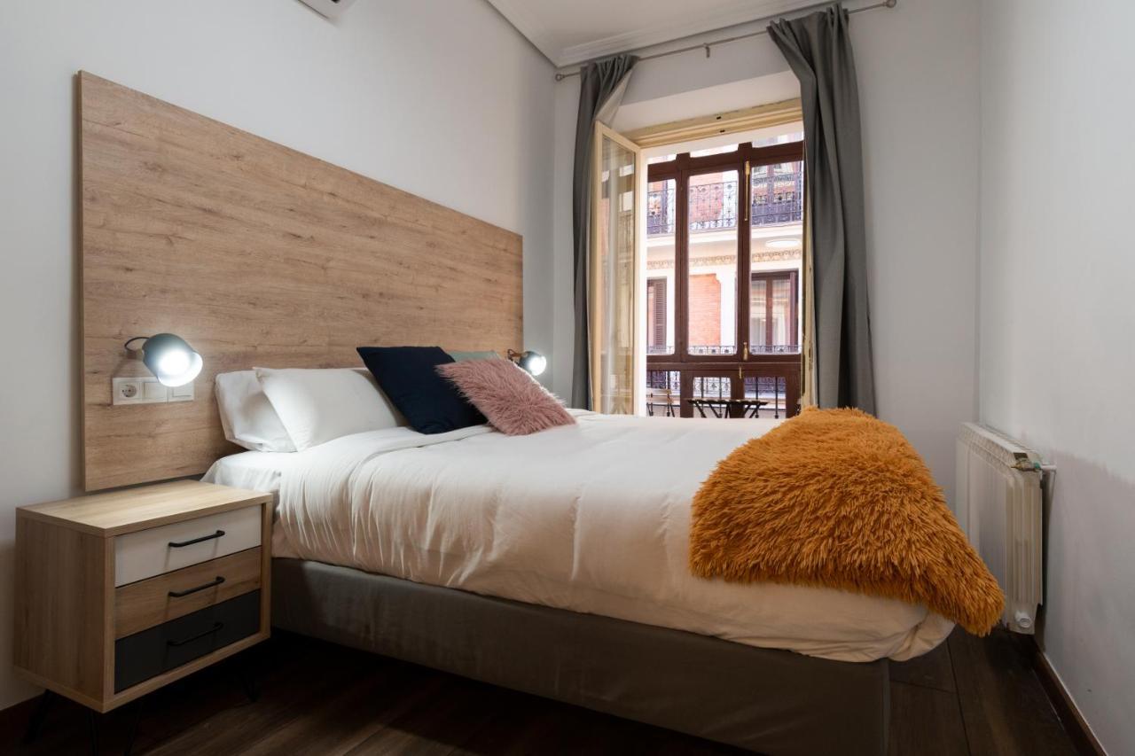 Vip Cervantes, By Monaro***** Madrid Bagian luar foto